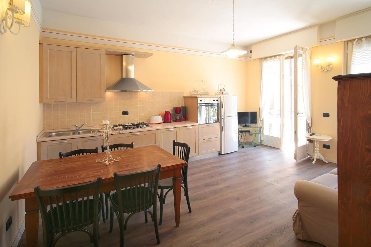 Appartamenti Piazza Umberto I Torri Del Benaco Eksteriør bilde